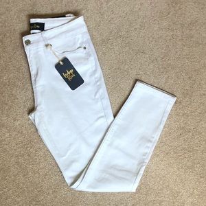 SOLD!!! NWT INDIGO REIN ANKLE JEANS SOLD!!!
